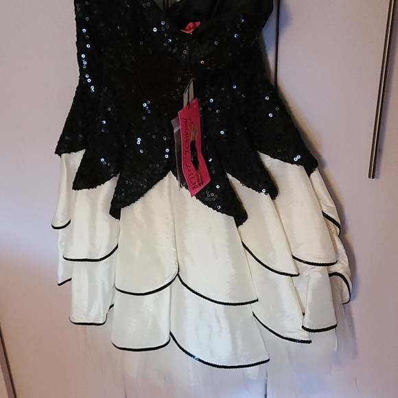 Betsey Johnson Special Occasion Dress Black Sequin - Picture 3 of 5